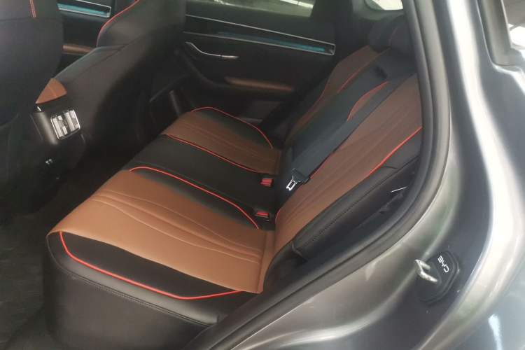 Used BYD Song PLUS 2020 1.5T Automatic Prestige Version Left Rear Seat