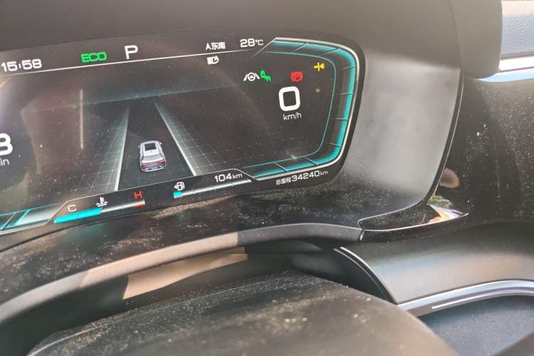 Used BYD Song PLUS 2020 1.5T Automatic Flagship PLUS Odometer Close Up