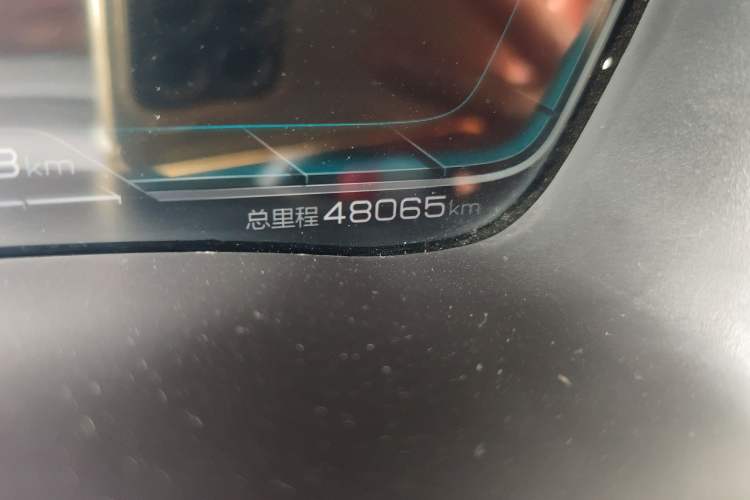 Used BYD Song PLUS 2020 1.5T Automatic Flagship Edition Odometer Close Up