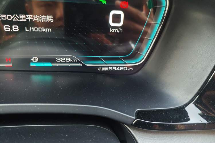 Used BYD Song PLUS 2020 1.5T Automatic Flagship Edition Odometer Close Up