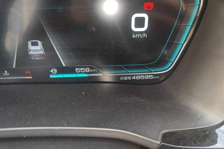 Used BYD Song PLUS 2020 1.5T Automatic Flagship Edition Odometer Close Up