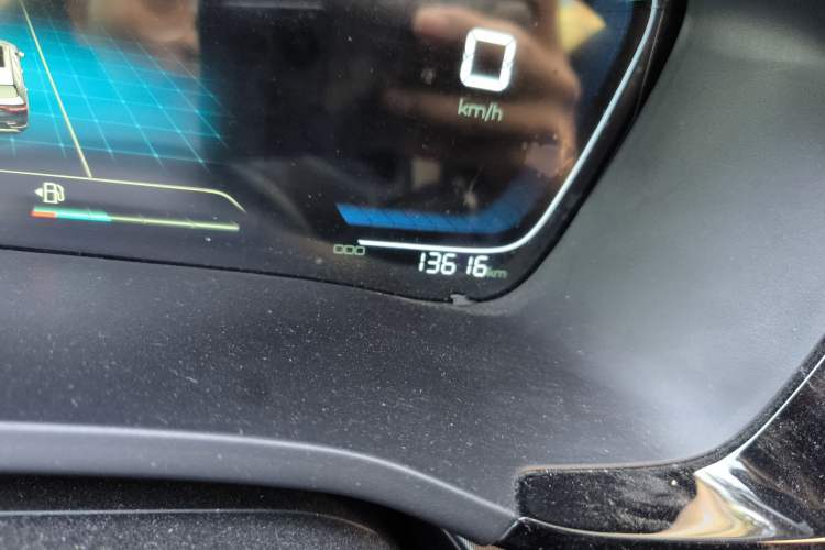 Used BYD Song PLUS 2020 1.5T Automatic Prestige Version Odometer Close Up