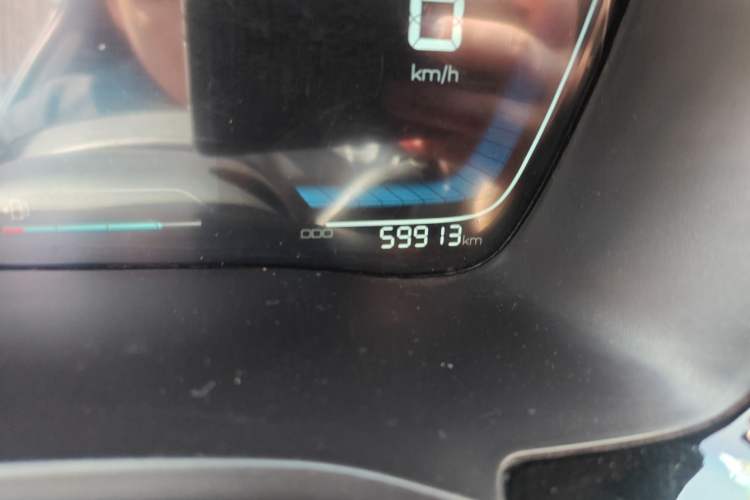 Used BYD Song PLUS 2020 1.5T Automatic Prestige Version Odometer Close Up