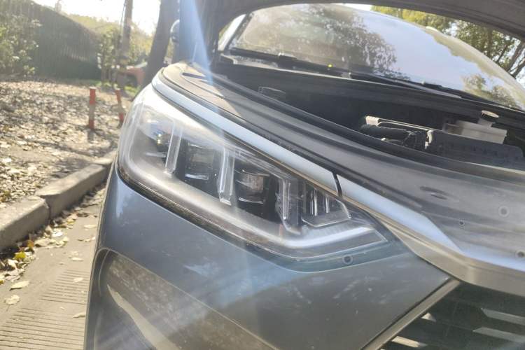 Used BYD Song PLUS 2020 1.5T Automatic Prestige Version Right Front Headlight