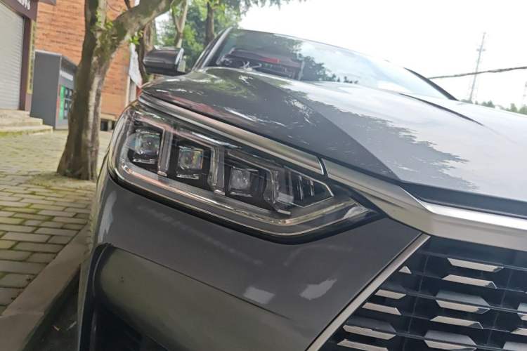 Used BYD Song PLUS 2020 1.5T Automatic Flagship Edition Right Front Headlight