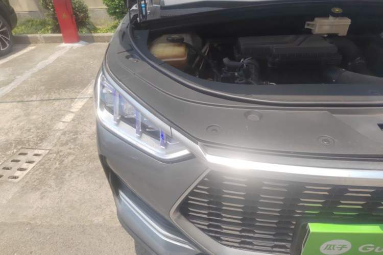 Used BYD Song PLUS 2020 1.5T Automatic Prestige Version Right Front Headlight