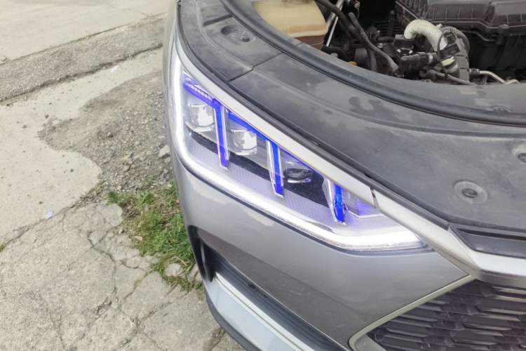 Used BYD Song PLUS 2020 1.5T Automatic Flagship PLUS Right Front Headlight