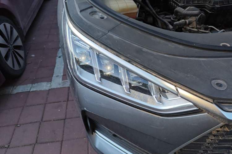 Used BYD Song PLUS 2020 1.5T Automatic Flagship Edition Right Front Headlight