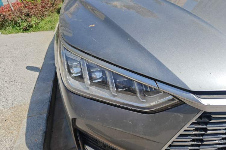 Used BYD Song PLUS 2020 1.5T Automatic Prestige Version Right Front Headlight