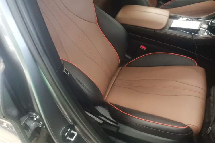 Used BYD Song PLUS 2020 1.5T Automatic Prestige Version Right Front Seat