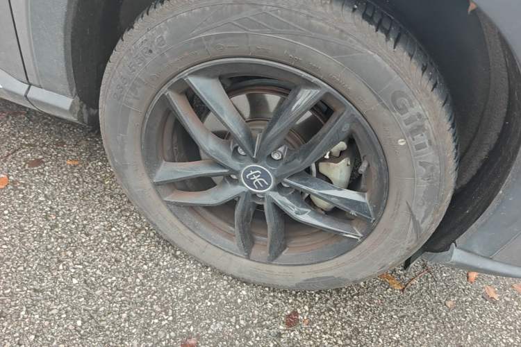 Used BYD Song PLUS 2020 1.5T Automatic Luxury Version Right Front Wheel Hub