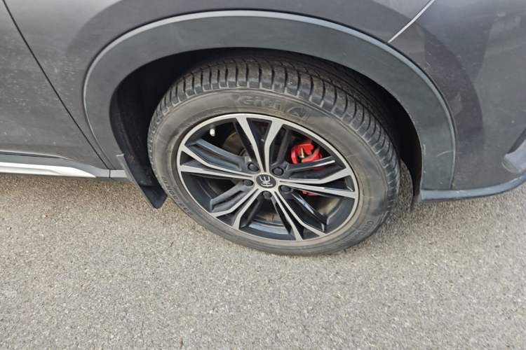 Used BYD Song PLUS 2020 1.5T Automatic Prestige Version Right Front Wheel Hub