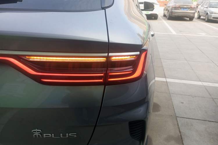 Used BYD Song PLUS 2020 1.5T Automatic Flagship Edition Right Rear Taillight