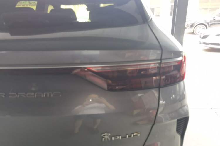 Used BYD Song PLUS 2020 1.5T Automatic Prestige Version Right Rear Taillight