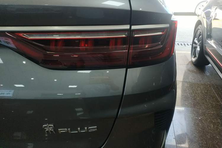 Used BYD Song PLUS 2020 1.5T Automatic Prestige Version Right Rear Taillight