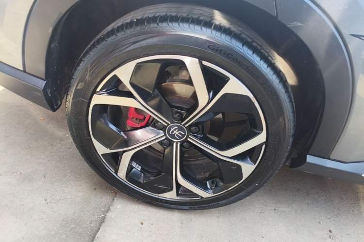 Used BYD Song PLUS 2020 1.5T Automatic Flagship PLUS Right Rear Wheel Hub