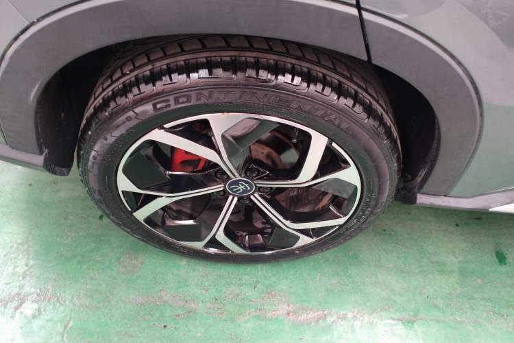 Used BYD Song PLUS 2020 1.5T Automatic Flagship PLUS Right Rear Wheel Hub