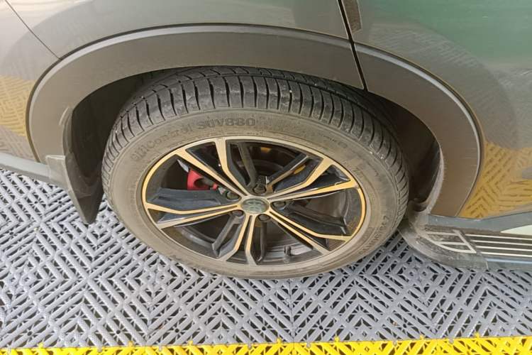 Used BYD Song PLUS 2020 1.5T Automatic Flagship Edition Right Rear Wheel Hub