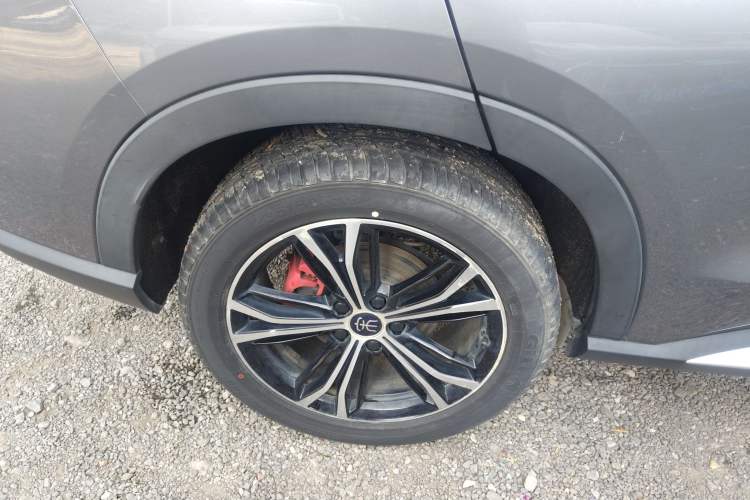 Used BYD Song PLUS 2020 1.5T Automatic Flagship Edition Right Rear Wheel Hub