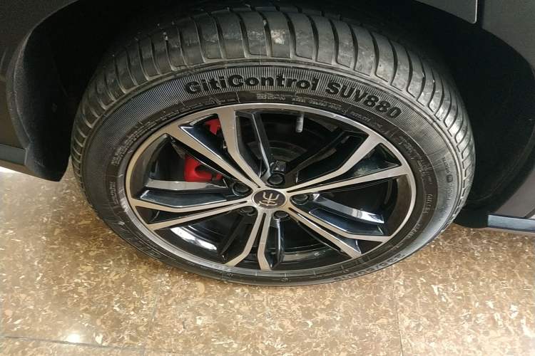 Used BYD Song PLUS 2020 1.5T Automatic Prestige Version Right Rear Wheel Hub