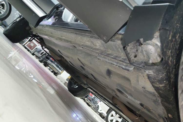 Used BYD Song PLUS 2020 1.5T Automatic Luxury Version Right Side Sill
