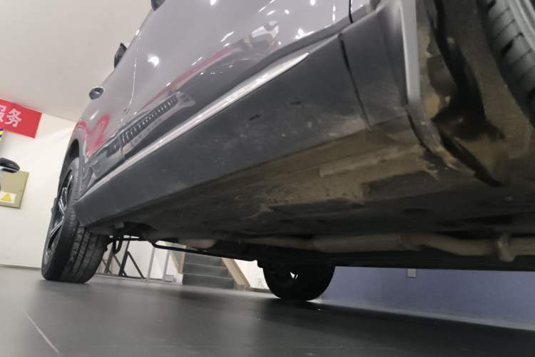 Used BYD Song PLUS 2020 1.5T Automatic Flagship Edition Right Side Sill