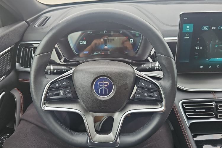 Used BYD Song PLUS 2020 1.5T Automatic Prestige Version Steering Wheel