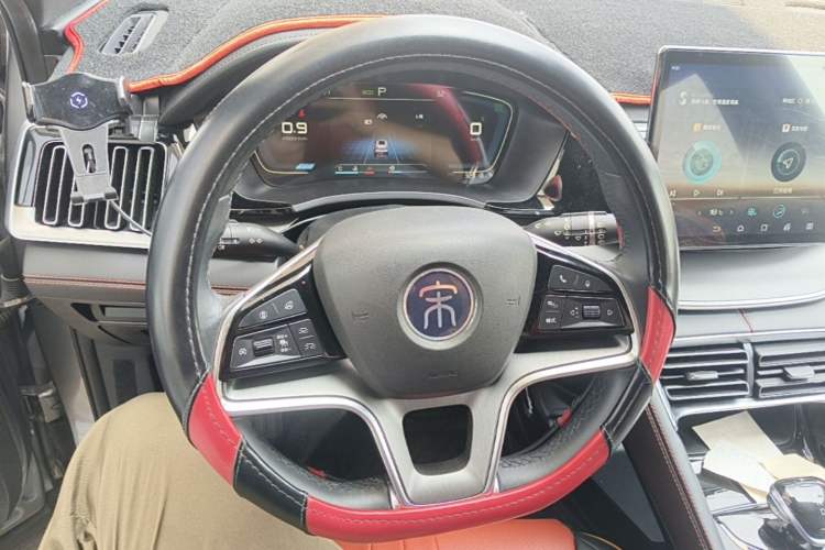 Used BYD Song PLUS 2020 1.5T Automatic Prestige Version Steering Wheel
