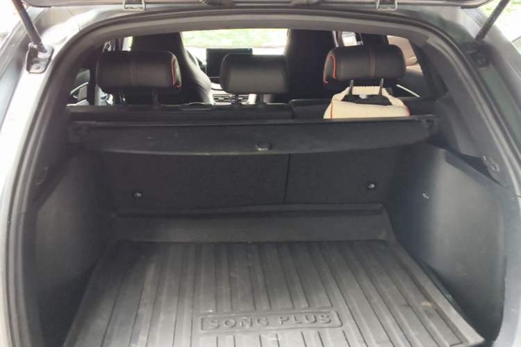 Used BYD Song PLUS 2020 1.5T Automatic Prestige Version Trunk