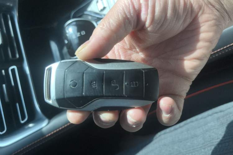 Used BYD Song PLUS 2020 1.5T Automatic Luxury Version Vehicle Key