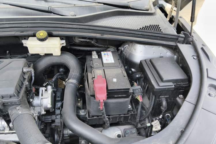 Used BYD Song PLUS 2020 1.5T Automatic Flagship Edition Engine Bay Left
