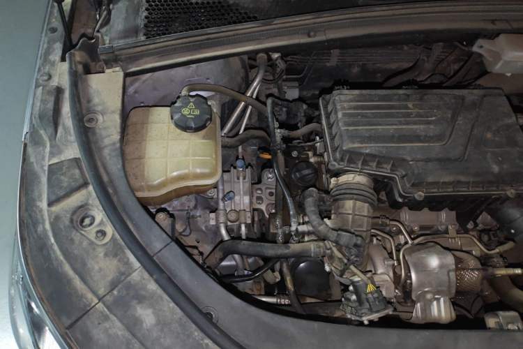 Used BYD Song PLUS 2020 1.5T Automatic Luxury Version Engine Bay Right