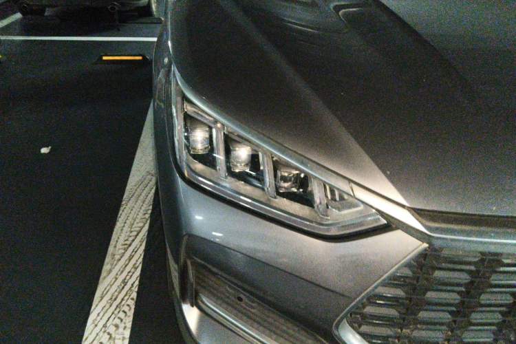 Used BYD Song PLUS 2020 1.5T Automatic Prestige Version Right Front Headlight
