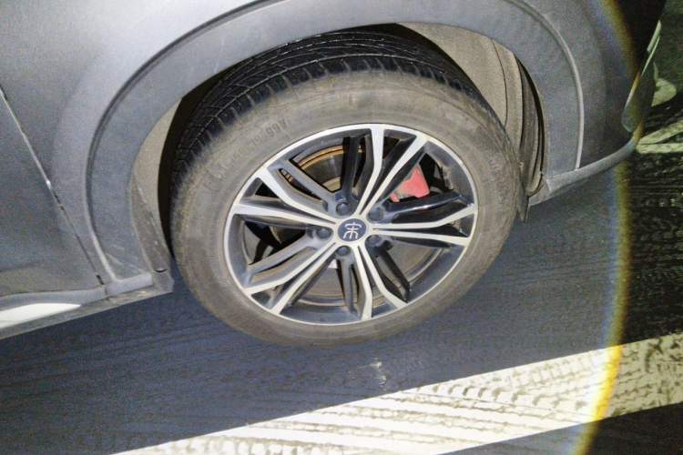 Used BYD Song PLUS 2020 1.5T Automatic Prestige Version Right Front Wheel Hub