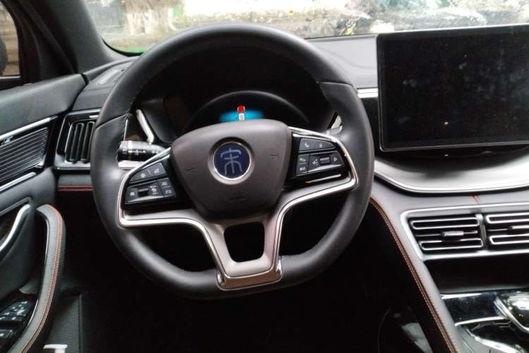 Used BYD Song PLUS 2020 1.5T Automatic Prestige Version Steering Wheel