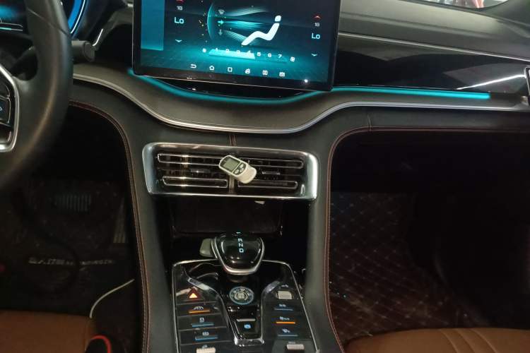 Used BYD Song PLUS 2020 1.5T Automatic Prestige Version Audio And AC Panel