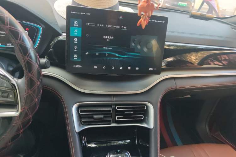 Used BYD Song PLUS 2020 1.5T Automatic Flagship Edition Audio And AC Panel