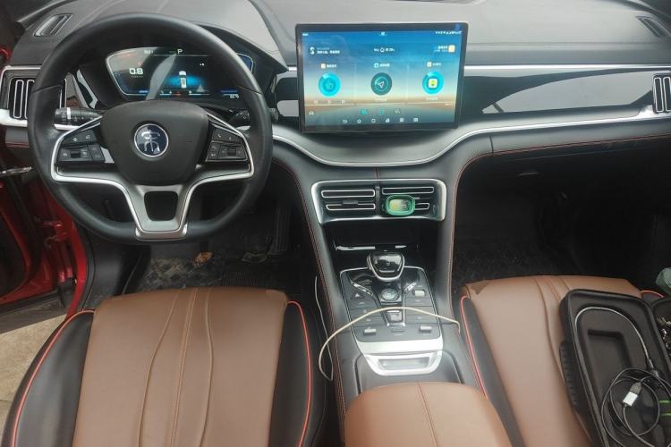Used BYD Song PLUS 2020 1.5T Automatic Prestige Version Center Console