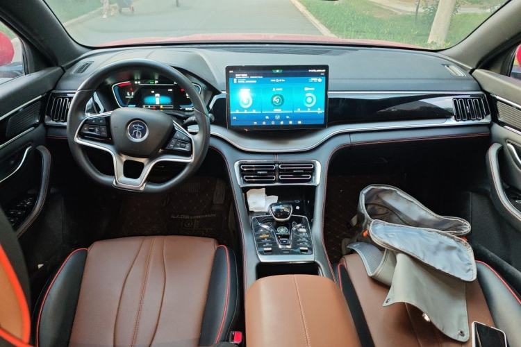 Used BYD Song PLUS 2020 1.5T Automatic Prestige Version Center Console