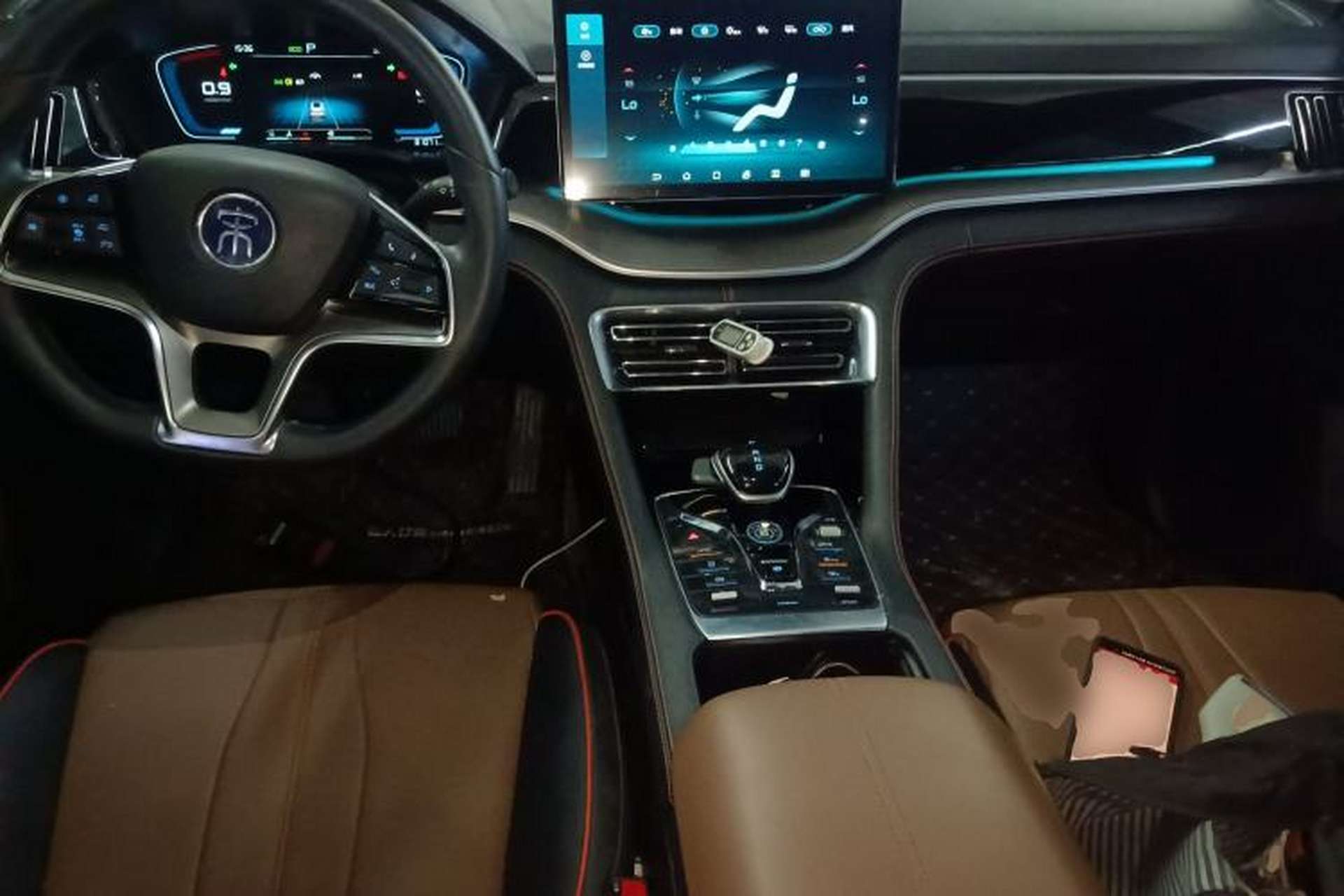Used BYD Song PLUS 2020 1.5T Automatic Prestige Version Center Console