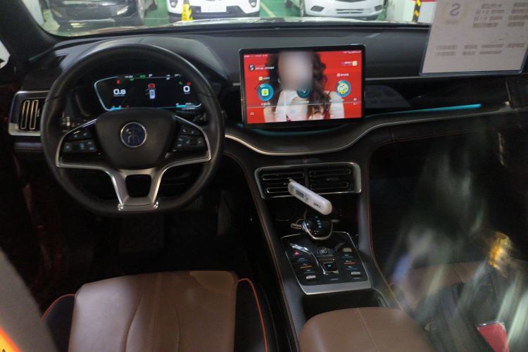 Used BYD Song PLUS 2020 1.5T Automatic Flagship Edition Center Console