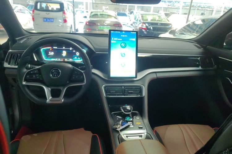 Used BYD Song PLUS 2020 1.5T Automatic Flagship Edition Center Console