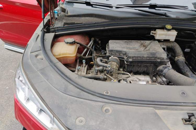 Used BYD Song PLUS 2020 1.5T Automatic Flagship Edition Engine Bay Right