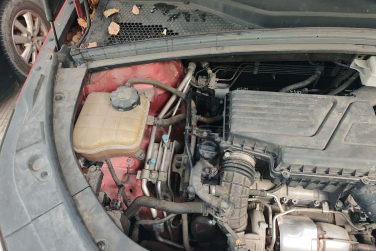 Used BYD Song PLUS 2020 1.5T Automatic Flagship Edition Engine Bay Right