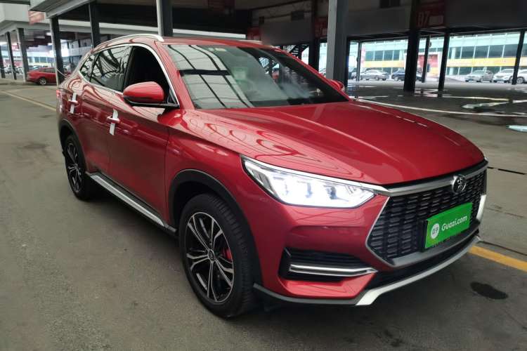 Used BYD Song PLUS 2020 1.5T Automatic Prestige Version Front Right 45 Deg