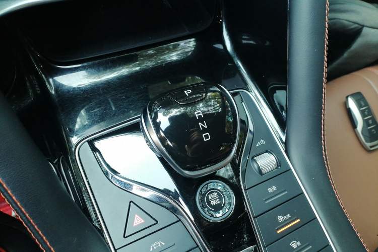 Used BYD Song PLUS 2020 1.5T Automatic Prestige Version Gear Lever