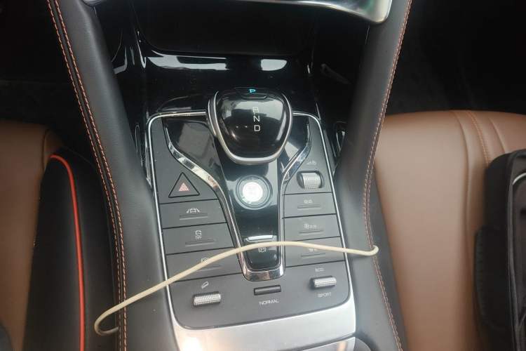 Used BYD Song PLUS 2020 1.5T Automatic Prestige Version Gear Lever