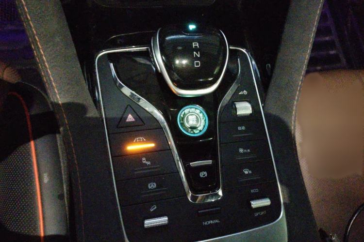 Used BYD Song PLUS 2020 1.5T Automatic Flagship PLUS Gear Lever