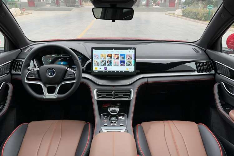 Used BYD Song PLUS 2020 1.5T Automatic Prestige Version Interior 3