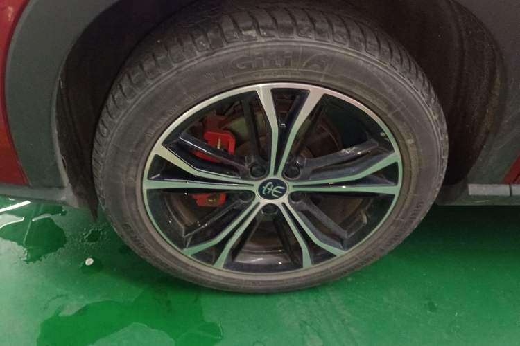 Used BYD Song PLUS 2020 1.5T Automatic Prestige Version Left Front Wheel Hub